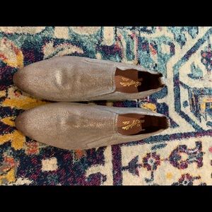 NWOT Seychelles slip ons